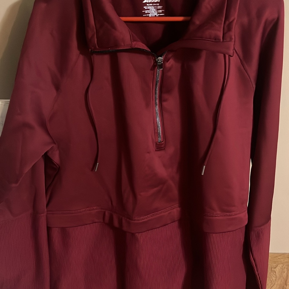 Avia Women's Maroon Sweater